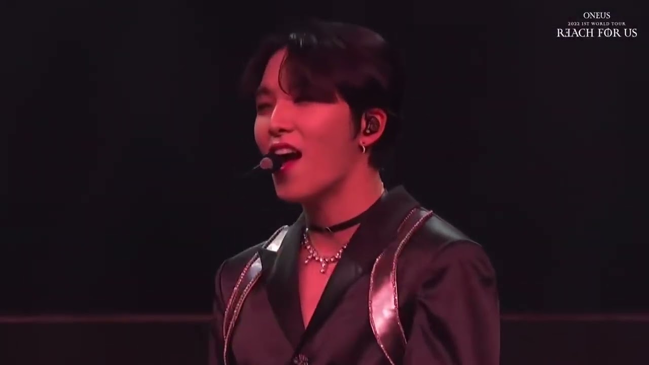 Oneus - 1st World Tour 'Reach For Us'