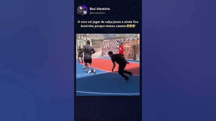 JOGANDO FUTEBOL DE CALÇA JEANS? 🤣🤣🤣 #soccer #futebol #football #futbol #esportes #futsal