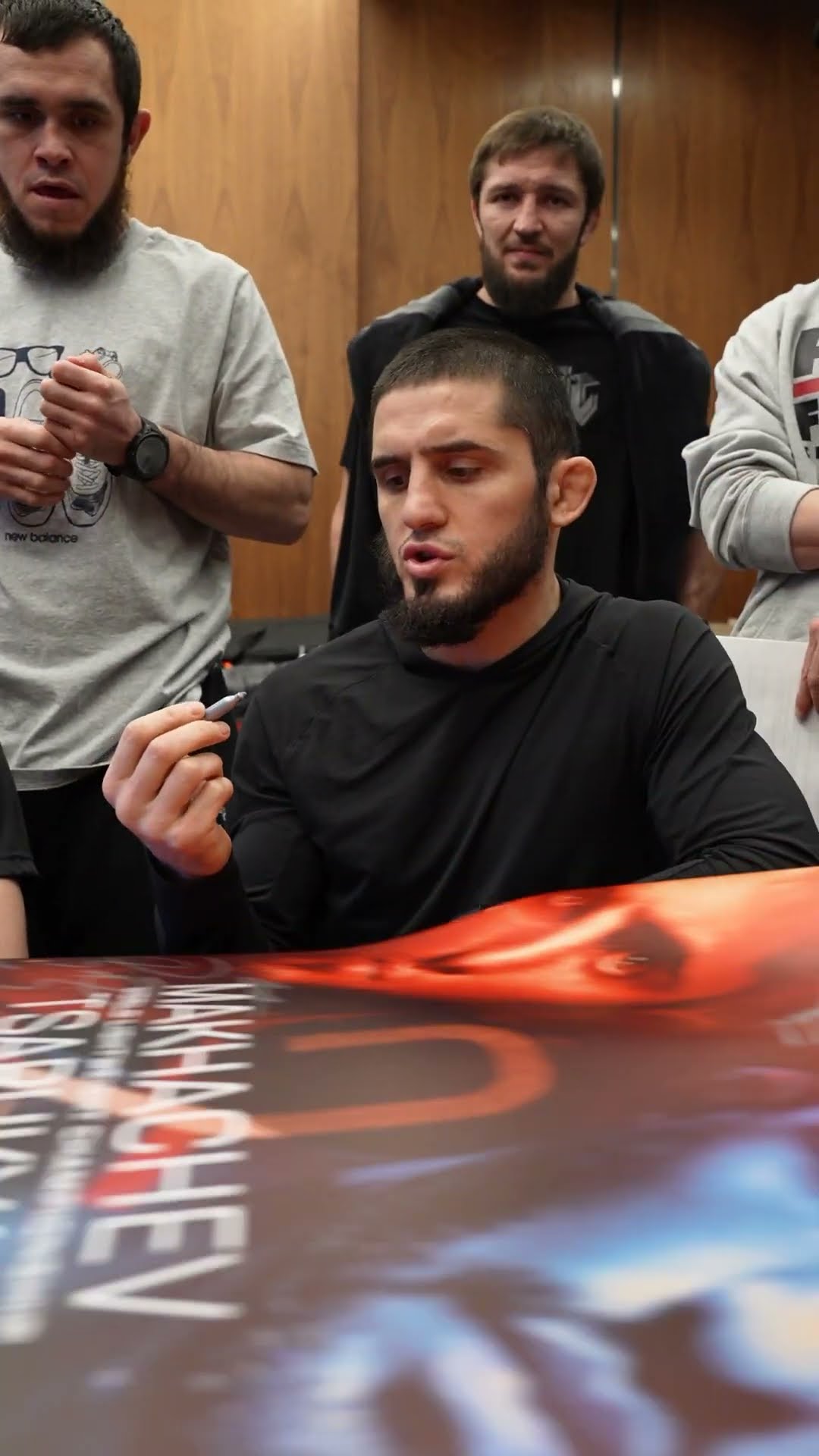 Islam Makhachev is in the BUILDING! ? #ufc311