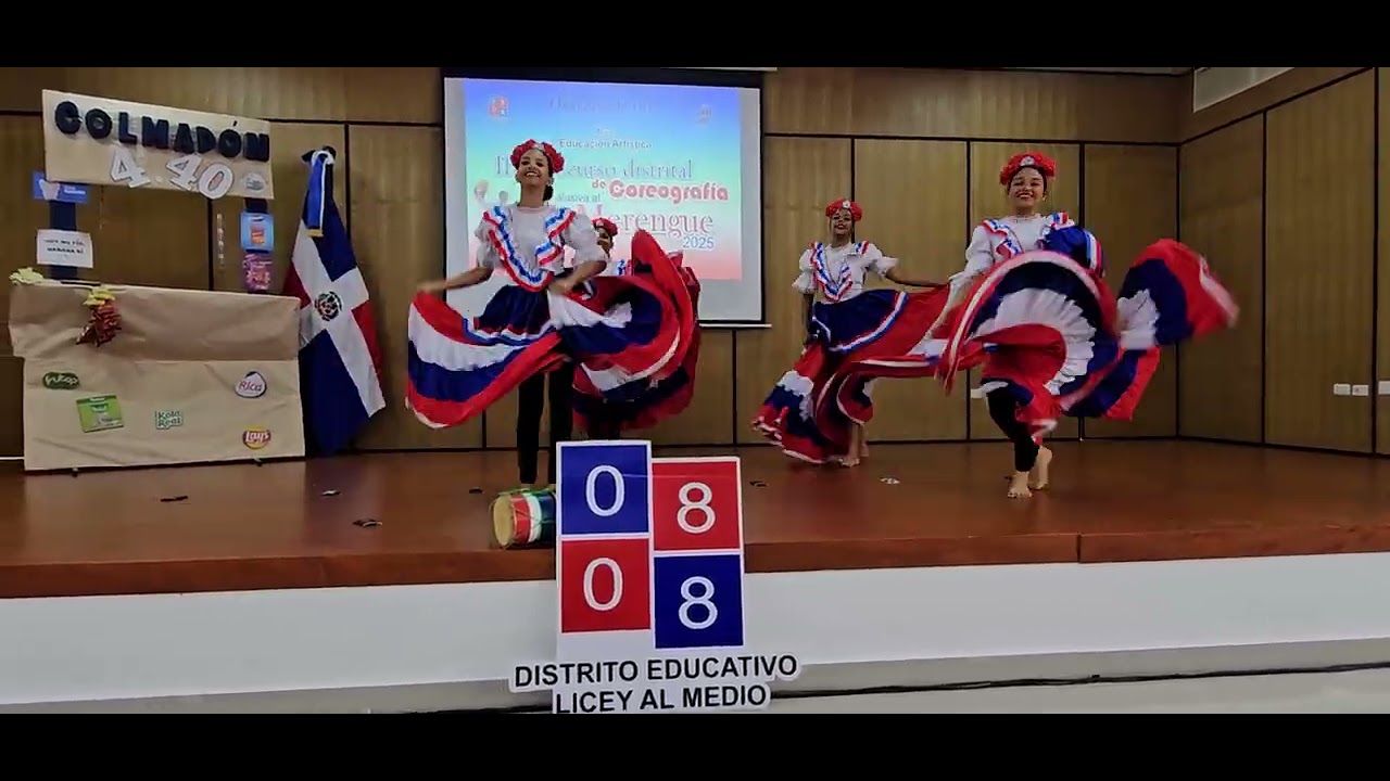 Grupo de baile Dominican  Essence: Politécnico Milagros Celeste Arias. 