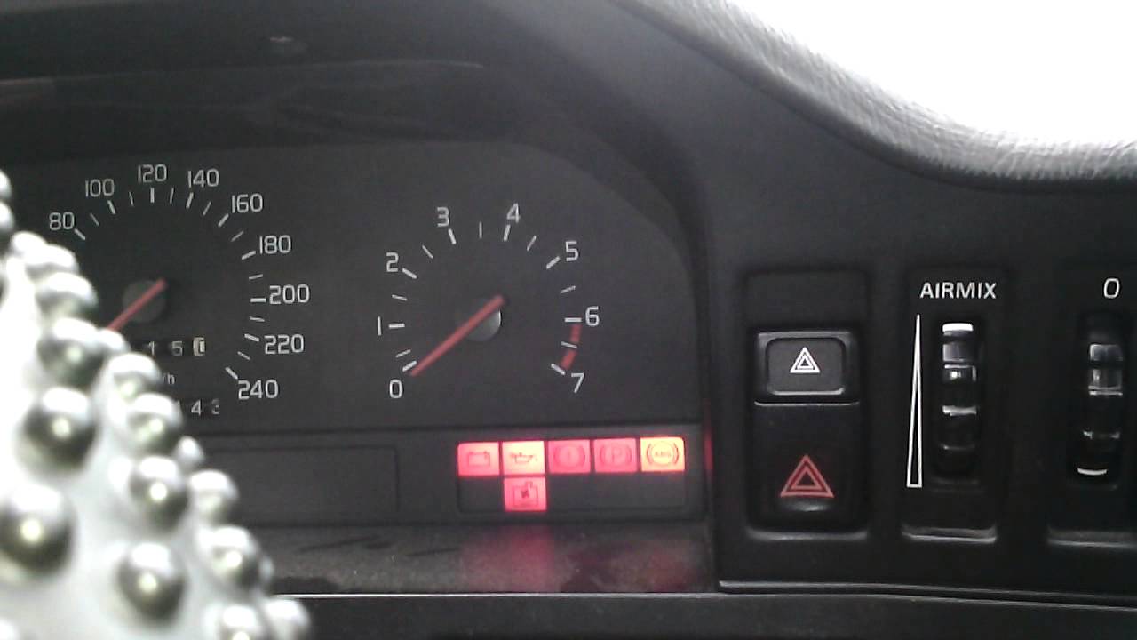 Volvo 850 service light