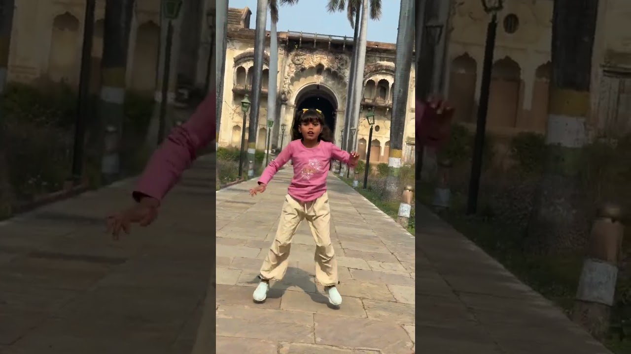 “Kamar 28 🔥 | Cute Girl Dance | Bhoomi FDC | Trending Dance Video 💃”