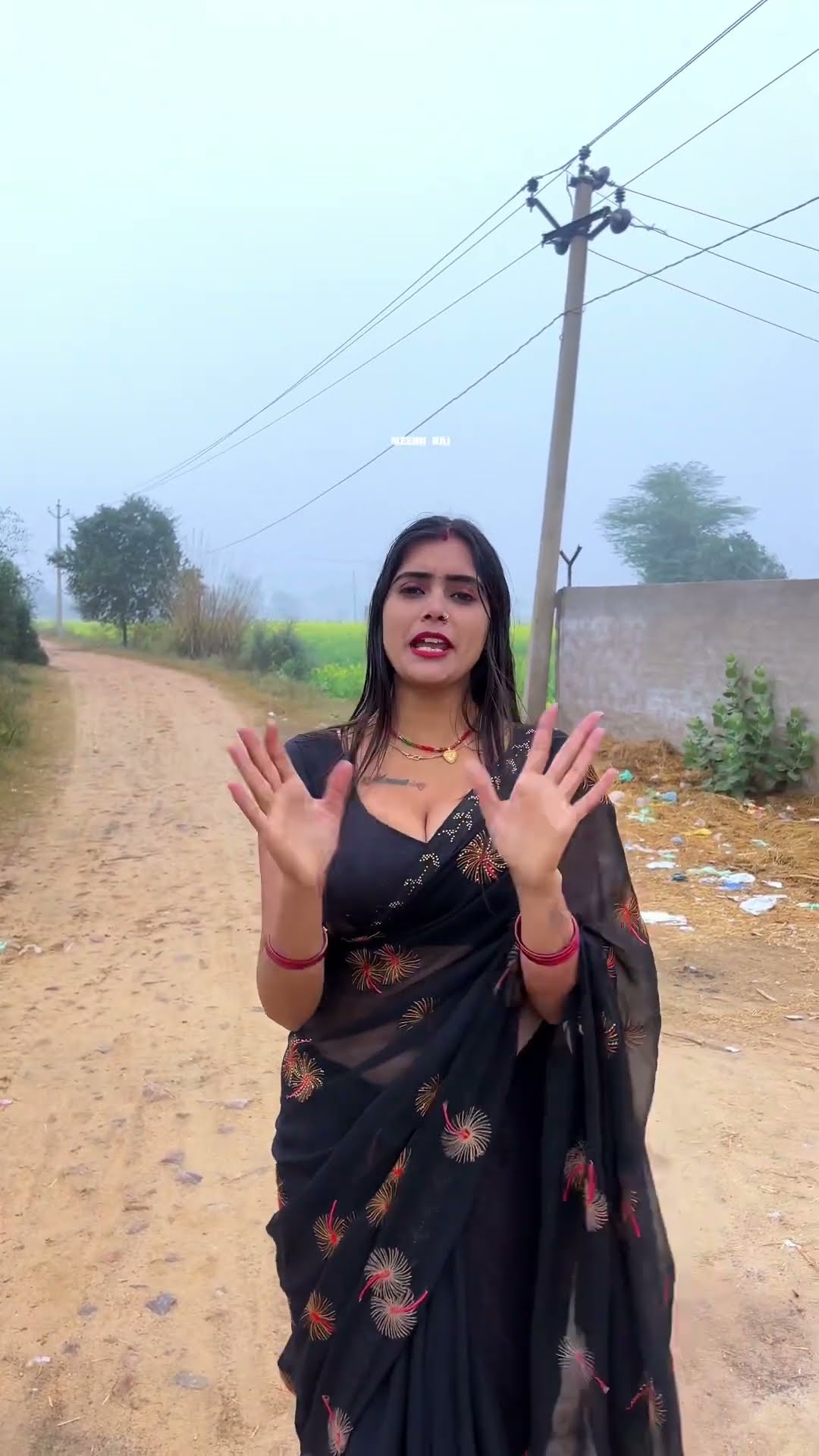 आज हमारे गाव में ओले गिरे #meenu #trending #winter