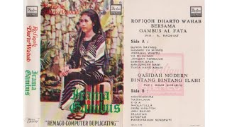 Download lagu Rofiqoh Dharto Wahab - Mengembara || Qasidah Bintang Bintang Ilahi
