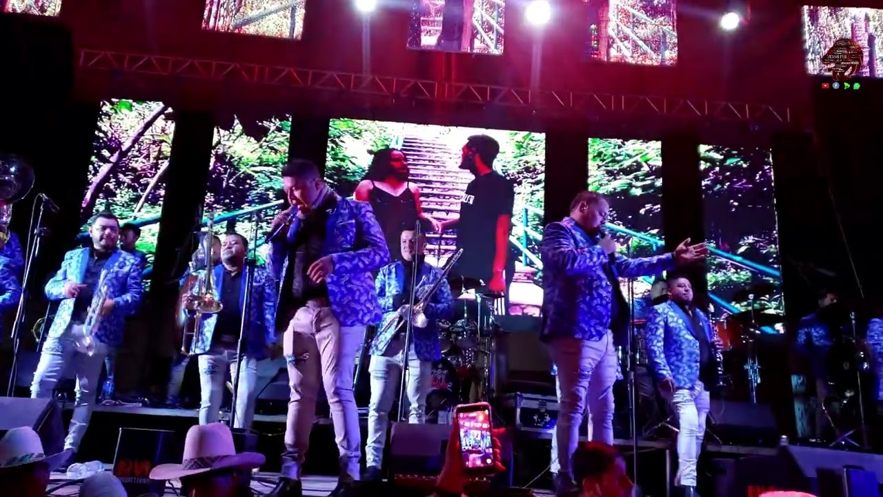 Baile banda joroches y quema de castillo 