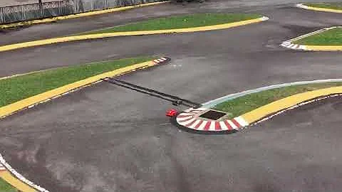 TRF 417 v5 VS Xray t4