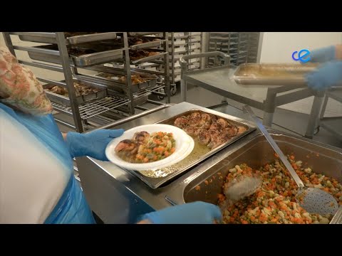 La cocina del Hospital Universitario elabora 600 menús al día