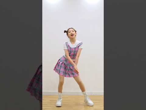 09년생이 추는 TWICE [트와이스] - The Feels [더필스] #shorts Cover by 시윤(SiYoon)｜클레버TV