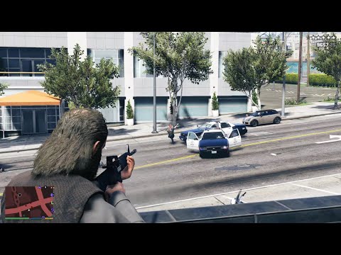 GTA 5 - Trevor Attacks the Vespucci Beach Police Station + Ten Star Escape