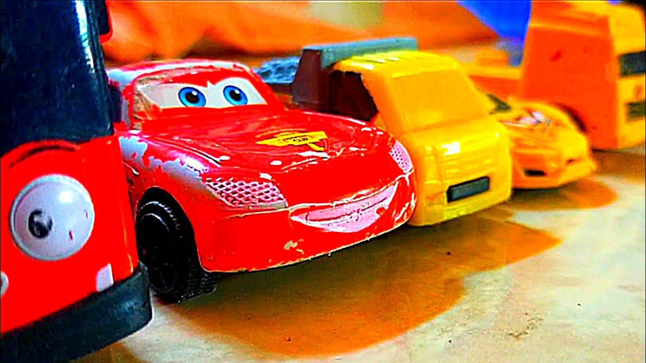 Review miniatur pesawat Lion air || mobil police || mobil tayo || kereta api  || dan banyak sekali