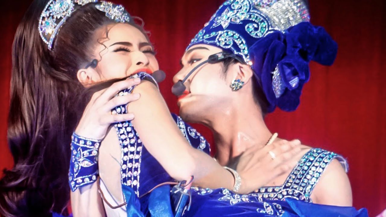 2เทพบุตรสุดที่รัก | #แน็ครุ้ง รักเธอเท่าฟ้า กรี๊ดคอแตกตั้งแต่ช็อตแรก อุ้มเกี้ยวฟินนนนนนน~ #ผิดทางรัก