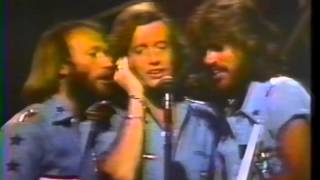 Video voorbeeld van "Bee Gees - NY Mining Disaster 1941 LIVE @ Soundstage Chicago 1975 ** Full length!!! **  4/19"