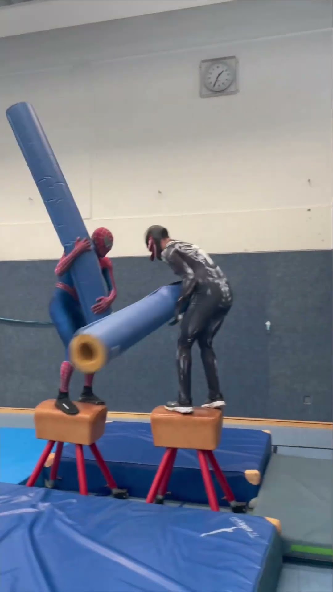 Spider-Man Vs Venom run battle  #shorts