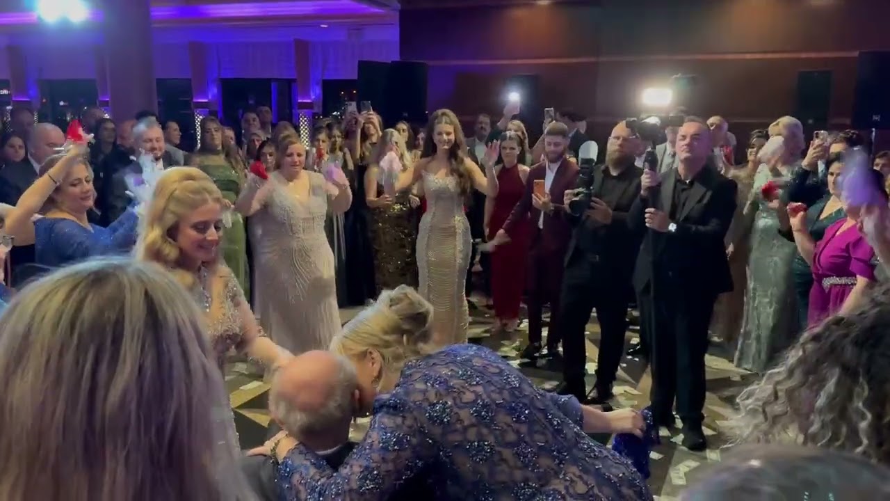 Kenge Familjes - Dasma Arijeta Tagani