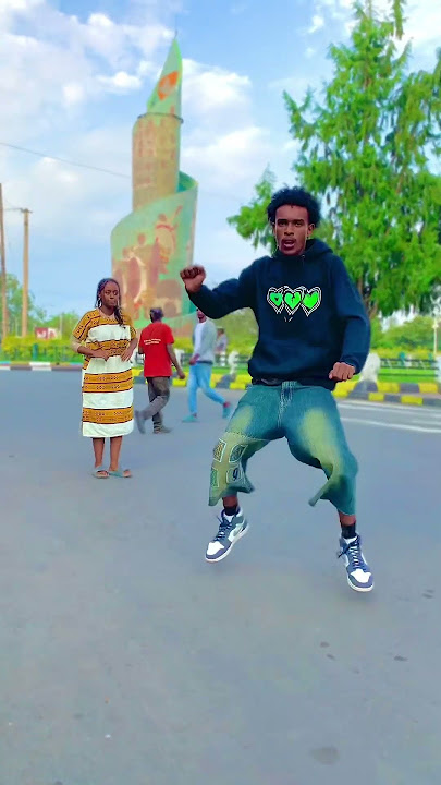 🤡😂እብድት collbo  #dance #sidama #hawassa #ethiopian #abaytv #ebstv #fanatv #etvnews #funny #dancer