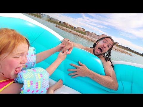 RESCUE MiSSiON!!  We Float a new Boat to Unicorn island across the lake! Family Day beach & swimming