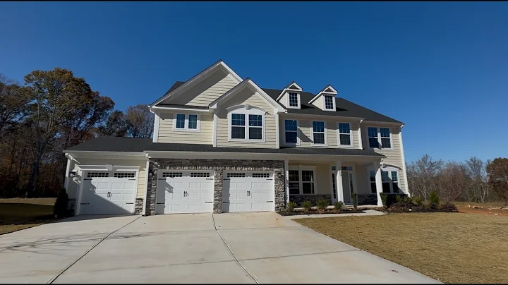 Tour Inside a STUNNING 4,000+ Sq.Ft. Home For Only $525k | Spartanburg SC