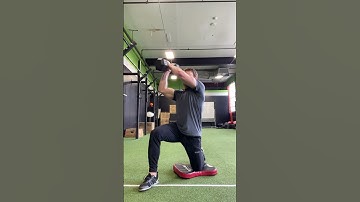 Half Kneeling DB Cross Chop