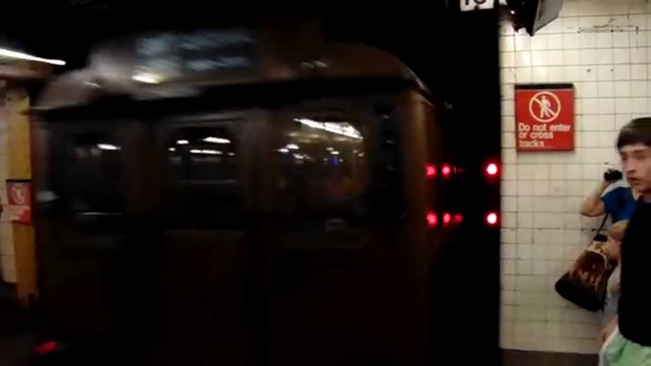 Nostalgia! NIS Arnines/D-Type Triplexes leaving 145th Street (IND Concourse Line/Lower Level)