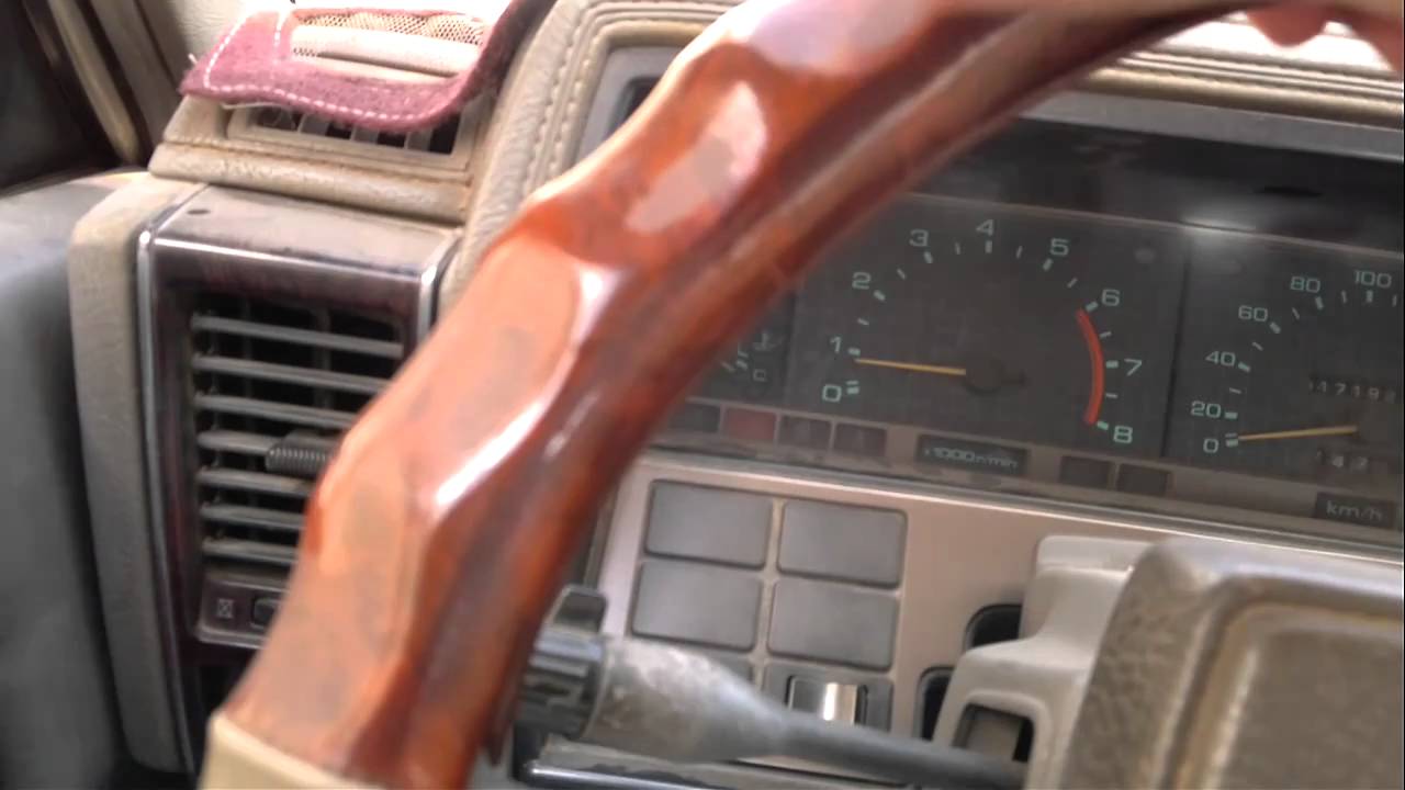 Nissan laurel салон