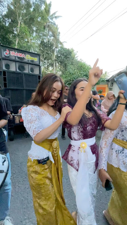 Goyangannya asykkk #dangdut #dirghania #niadirga