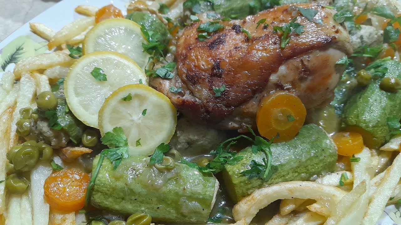 دولمة قرعى بالجلبان  روعه  روعه . طبق تاع رمضان  وتاع ضياف .⭐️🌜⭐️🌜⭐️🌜