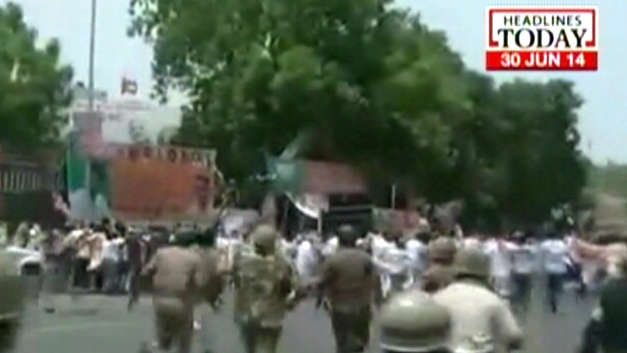 BJP youth wing protest against deteriorating law & order in Uttar Pradesh