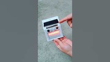 Đèn báo động chống trộm cảm biến dùng pin năng lượng mặt trời đèn chiếu sáng tự động bật tắt khi