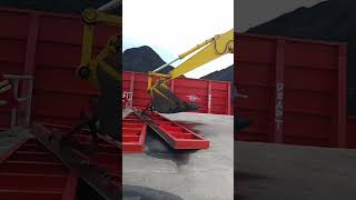 open the barge door and install the ramp door#alatberat #excavator #batubara