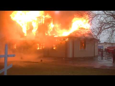 Харківська область: рятувальники ліквідували пожежу у храмі