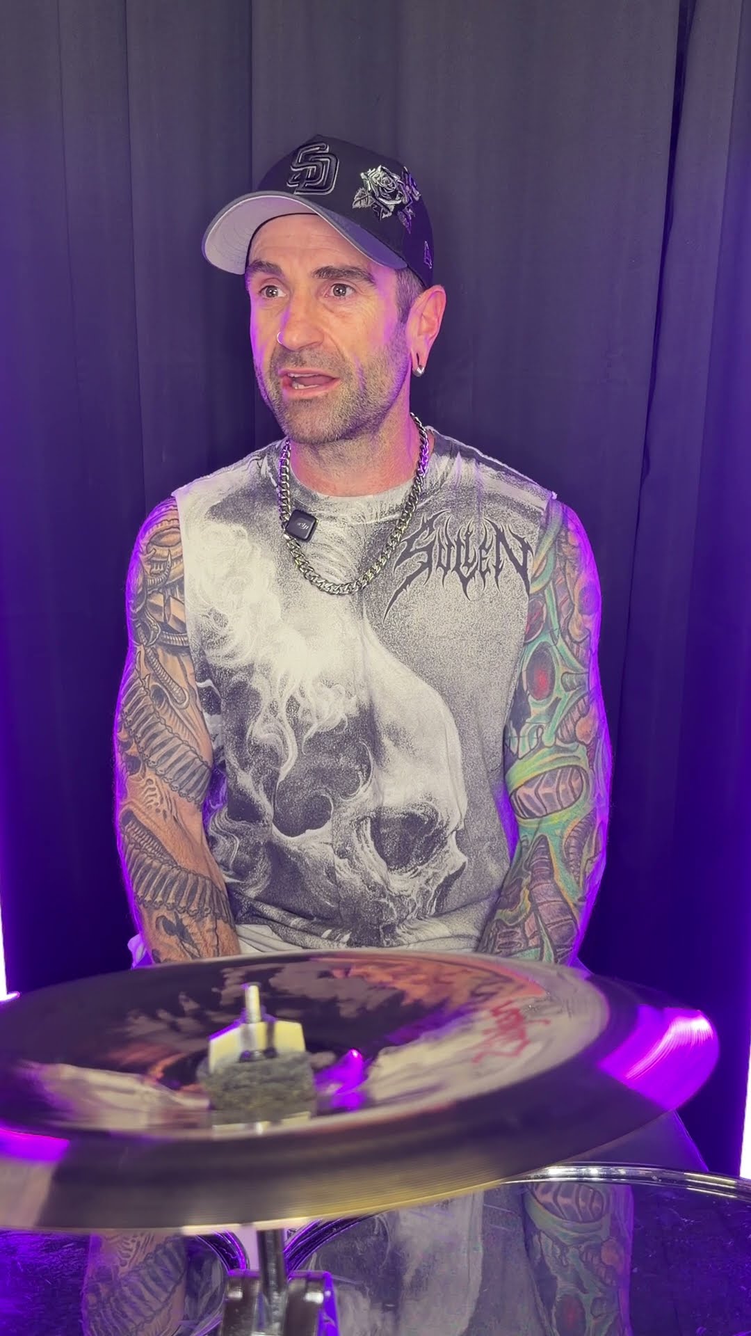 You might recognize Austin D'Amond from #devildriver or #chiamera
