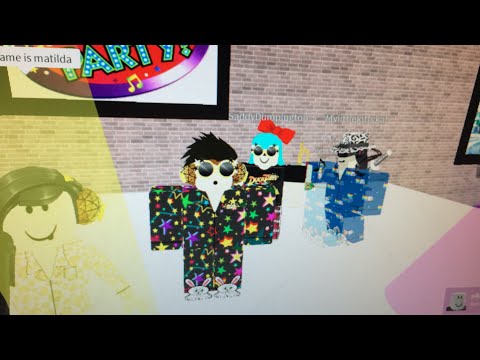 New Year S 2018 Countdown At Pinkobot S Pajama Party On Roblox Slight Face Reveal Beginning Youtube - roblox new years eve pajama party at pinkobots pajama