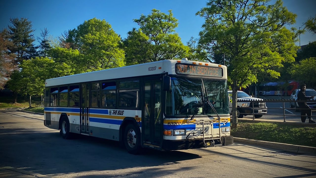 TheBus: 2010 Gillig LF35 