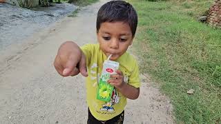 Juice Peete Peete Bahar Ko Chali 😄Chali Gai Chuj Dekar Bahar