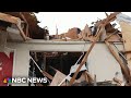 Dangerous tornadoes rip across Midwest