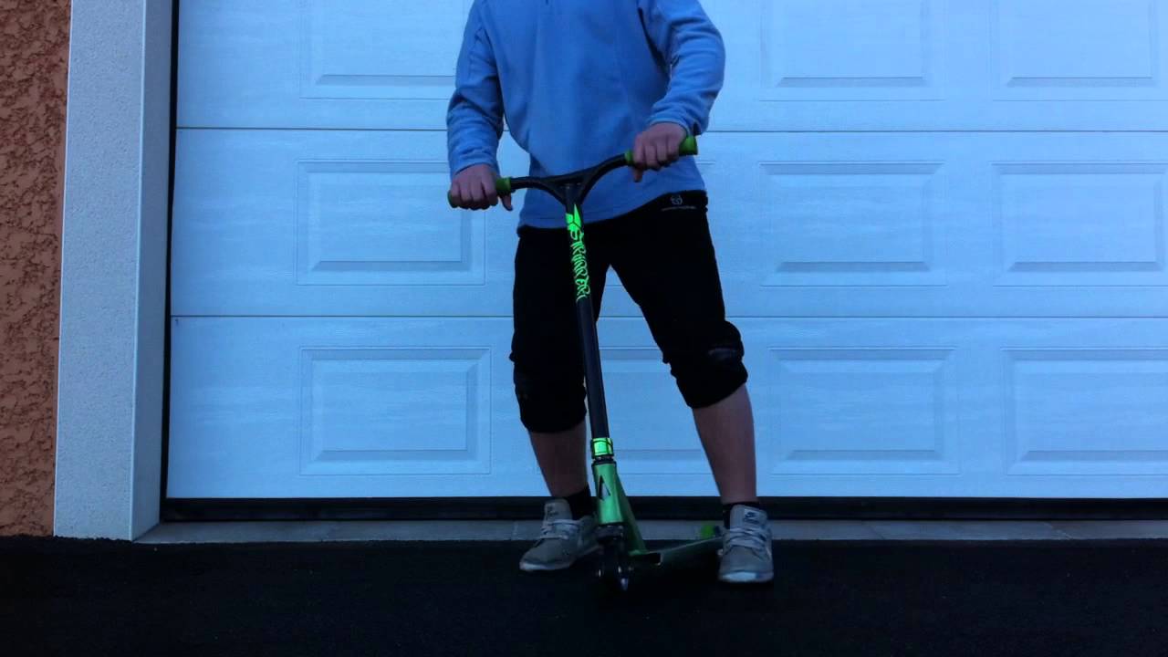 Faire un 180 to 180 bar en trottinette freestyle - Apprendre une figure