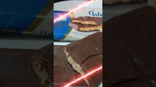 Ülker Çikolata İstanbul Fındık Dolgulu, Çıtır Kadayıflı Ve Baklavalı Sütlü Ğil