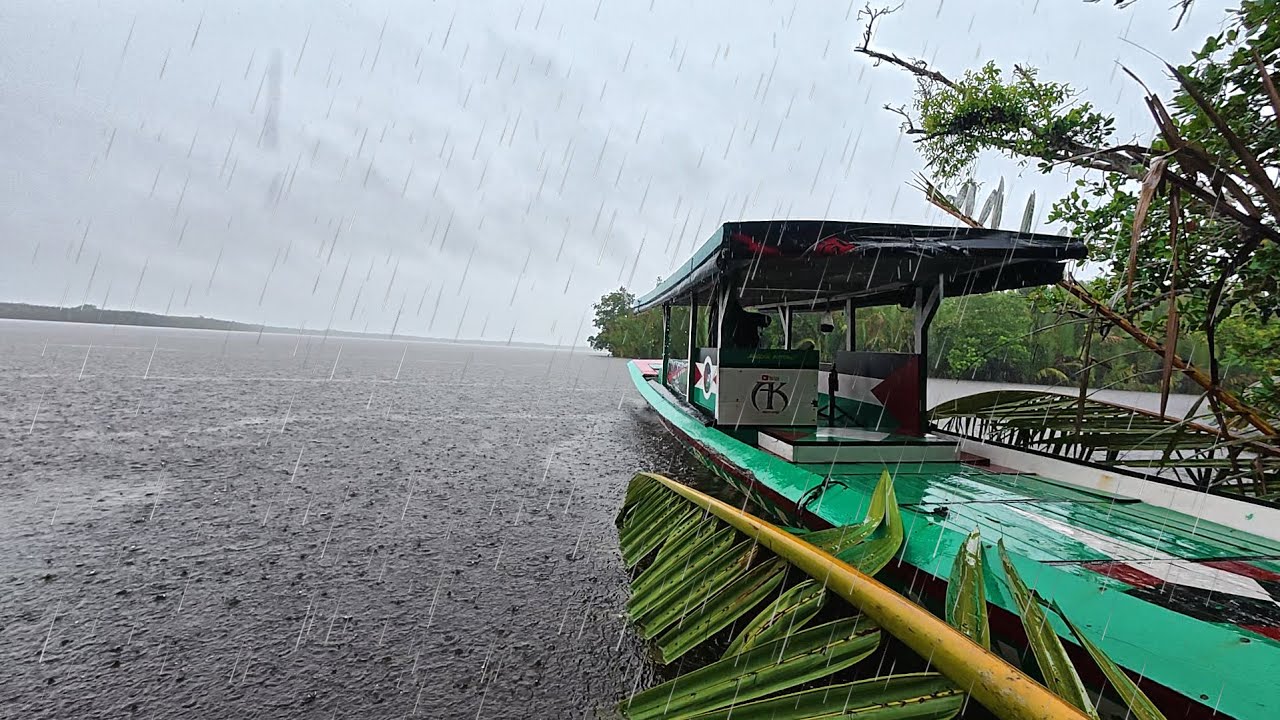 Hujan deras turun tiba2 saat mancing di sungai. Waspada cuaca extrime diakhir tahun 2025