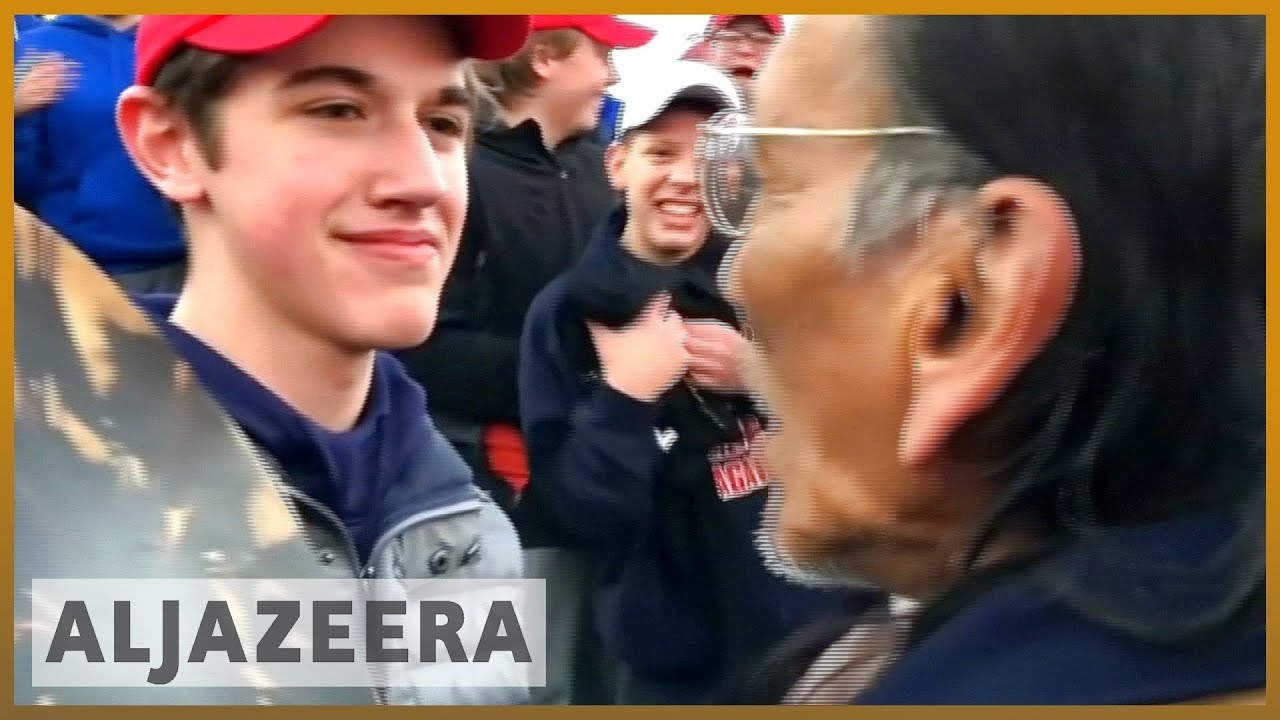 مواجهة حادة بين شيخ من السكان الأصليين ومراهق | الجزيرة الإنجليزية