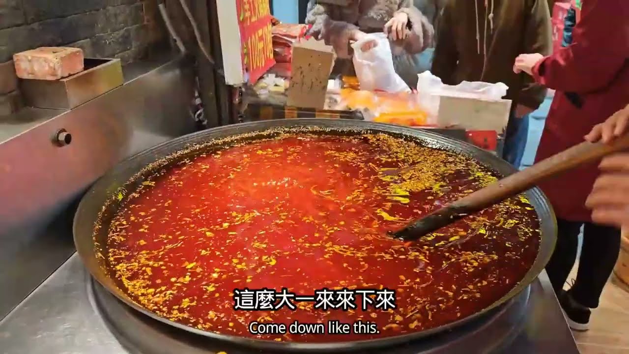 重庆的路边摊早餐，第一次吃差点闹笑话，价格和味道太震撼了