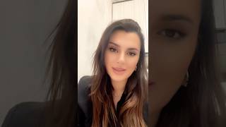 Bir Kadını Kıyafetinden Inancından Aşağılamaya Çalışan Akıl Siyaset Üretemez Söz Söyleyemez..