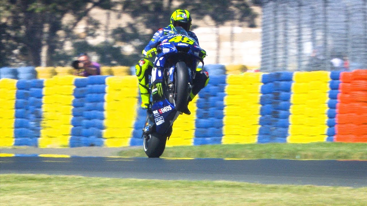 girls like you 2018 French GP - Yamaha in action