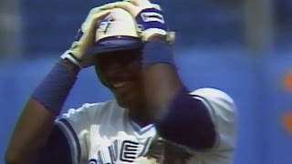 Lloyd Moseby 'steals' second twice... on same play screenshot 5