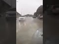 أمطار غزيرة تغمر شوارع مدينة أبها