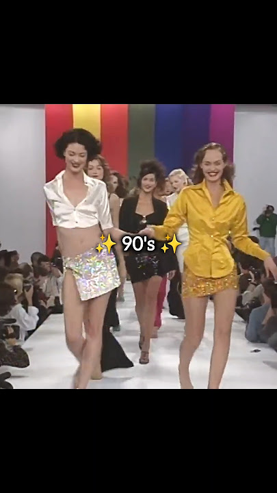90s×20s Friendships of the runway 👭 #fashion #shalom #runway #supermodel