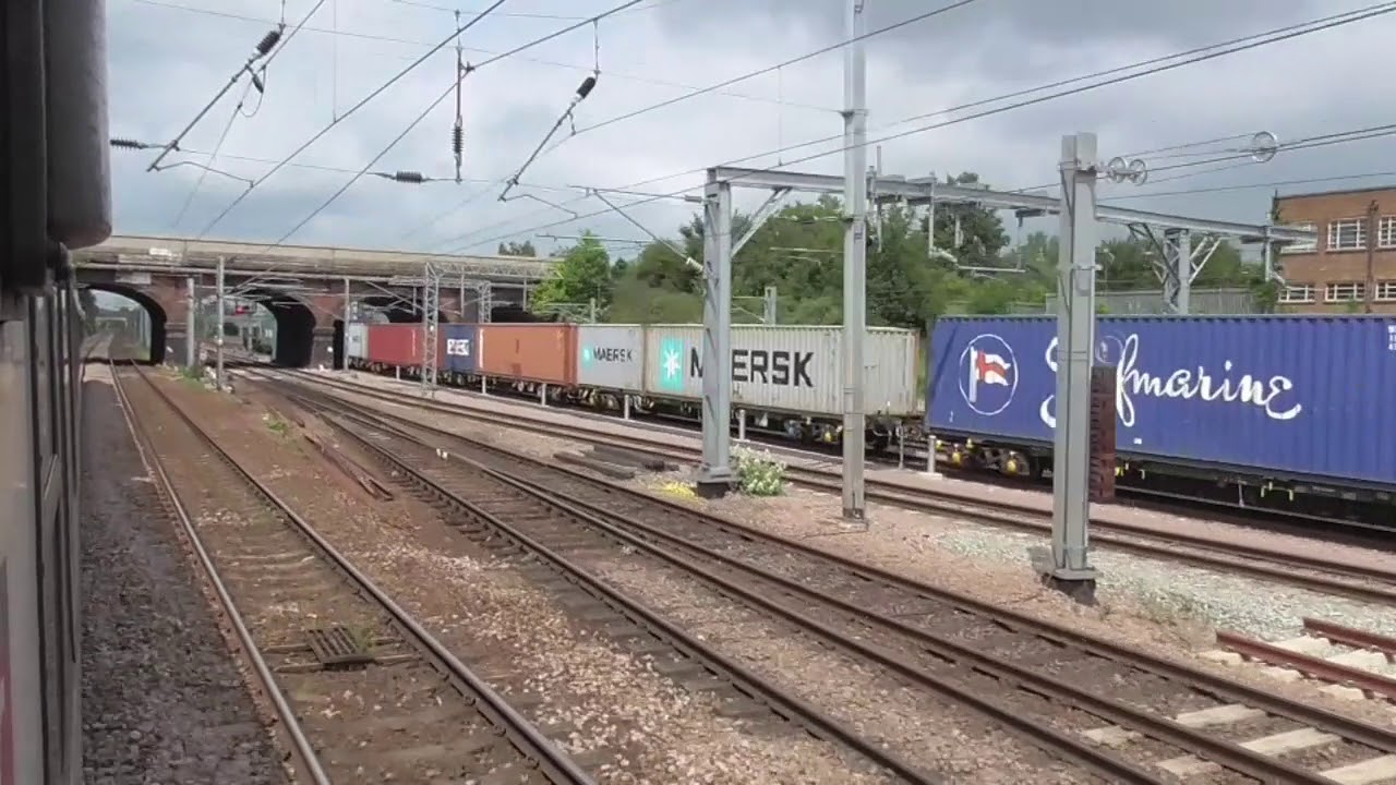 video player Departing Ipswich on 82105 and 90009: 02/06/2018