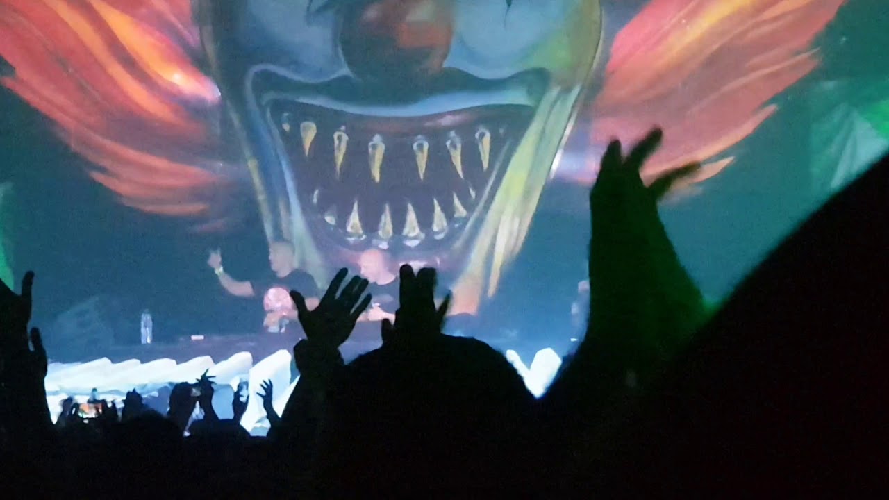 Paul Elstak vs Panic @ Thunderdome - XXV years of Hardcore