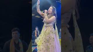 જવન ચકત નહ-જરદર ડનસ Aishwarya Majmudar Kinjal Dave Dance Kinjal Dave Live Garba
