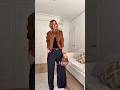 Cinco Looks Sin Tacones: Pantalón Palazzo Negro Con Zapatillas Y Botas #outfitideas #fashiontrends