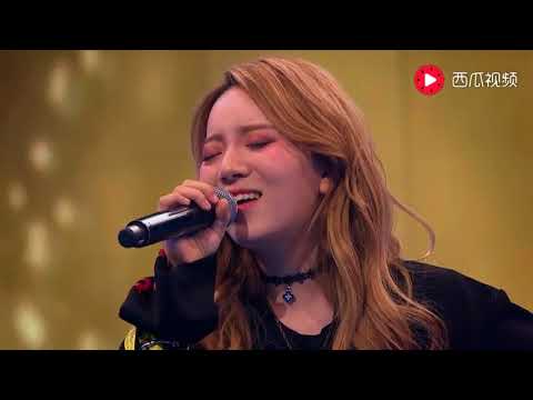 中国好声音：张神儿灵魂低唱《纪念》震撼心灵